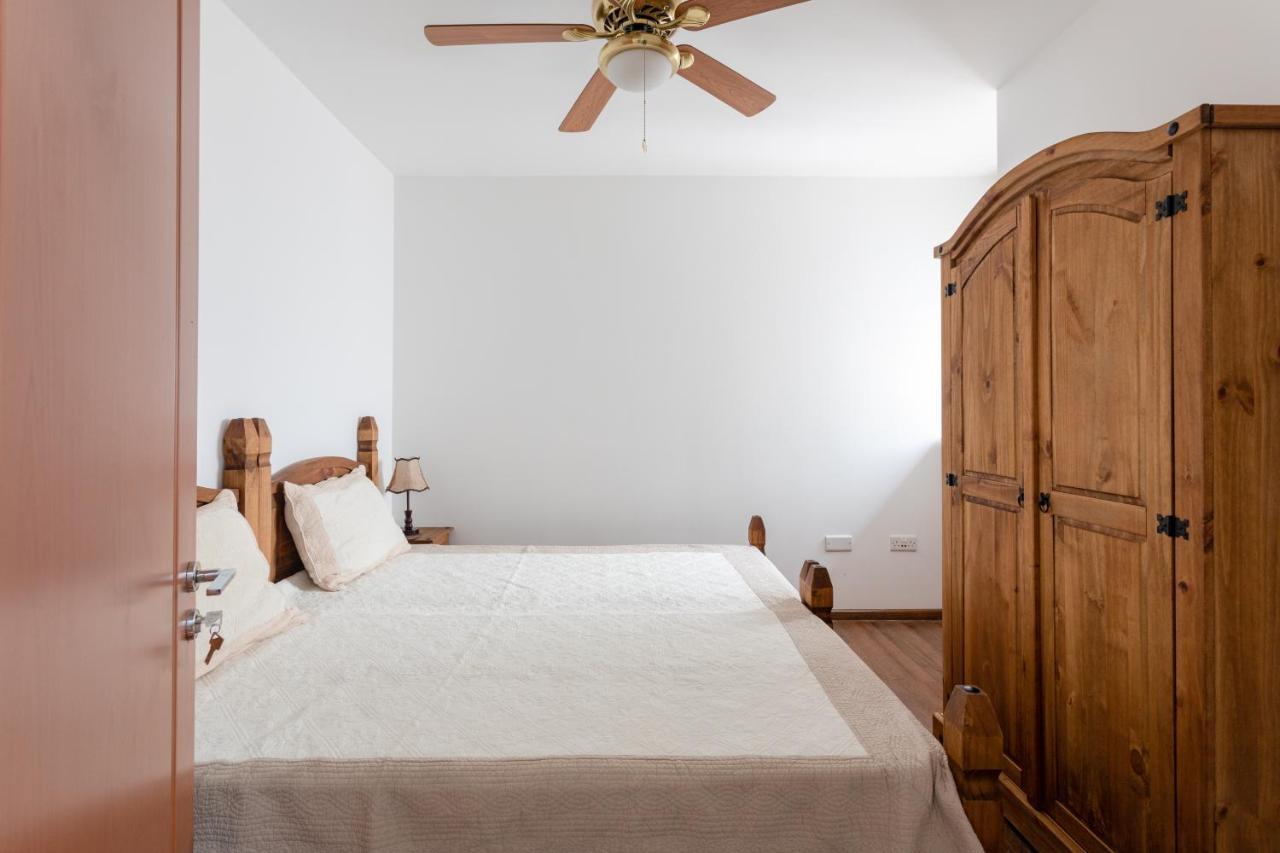 Sea View Apartment In St Paul'S Bay เซนต์พอลส์เบย์ ภายนอก รูปภาพ