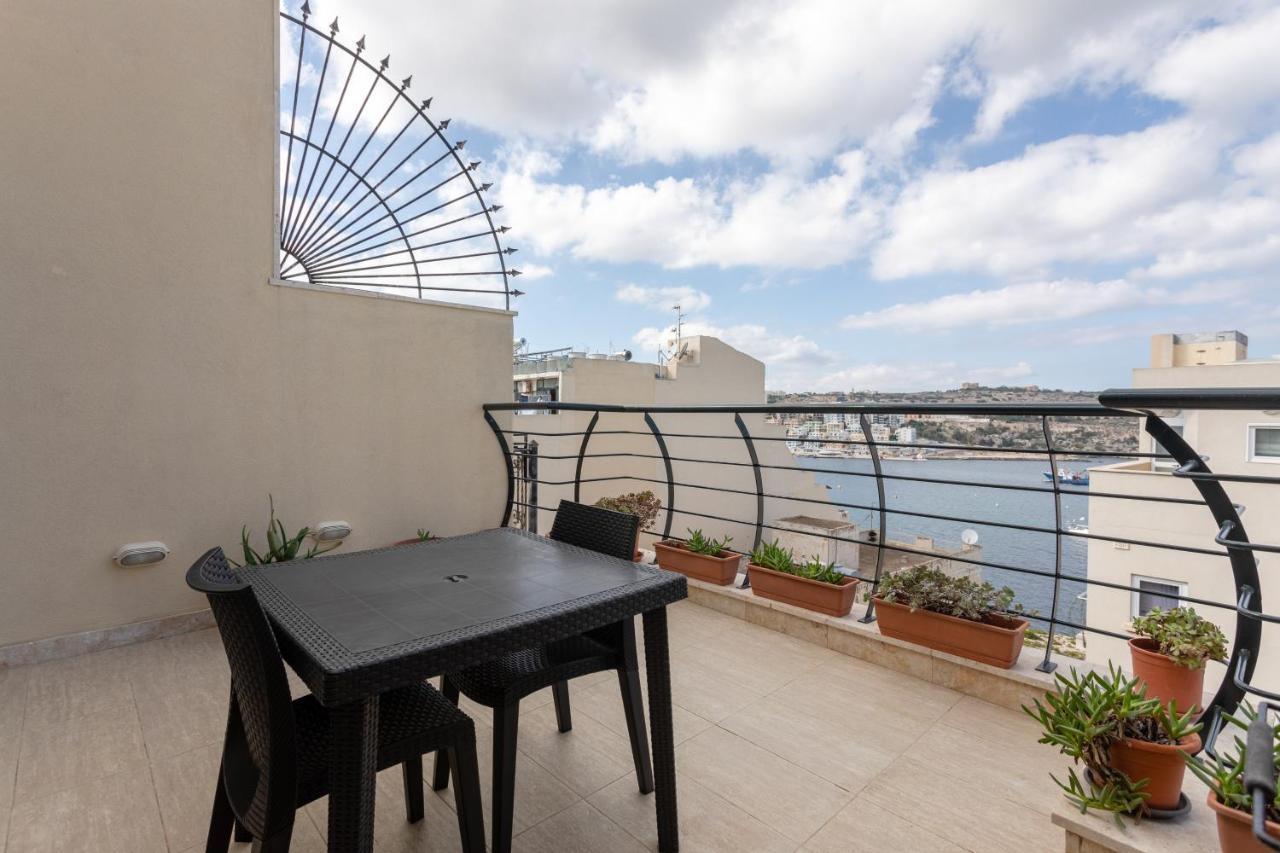 Sea View Apartment In St Paul'S Bay เซนต์พอลส์เบย์ ภายนอก รูปภาพ